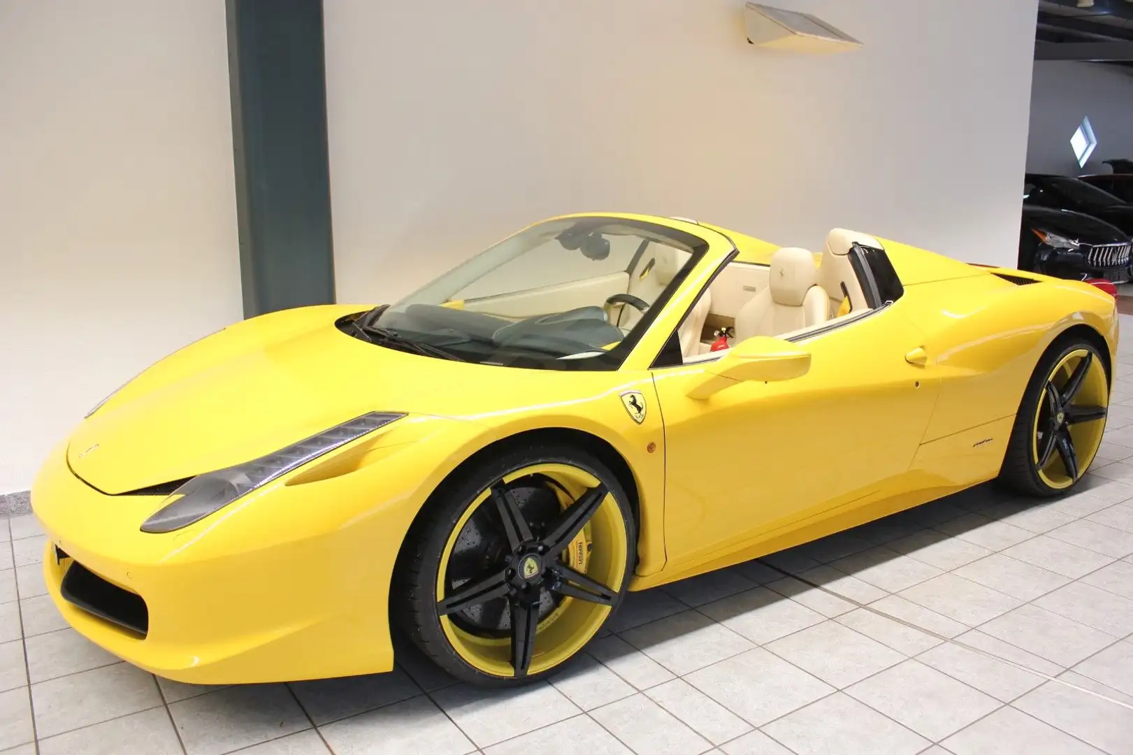 Ferrari 458 Spider JBL Lift Kamera Navi SHZ Жовтий - 1