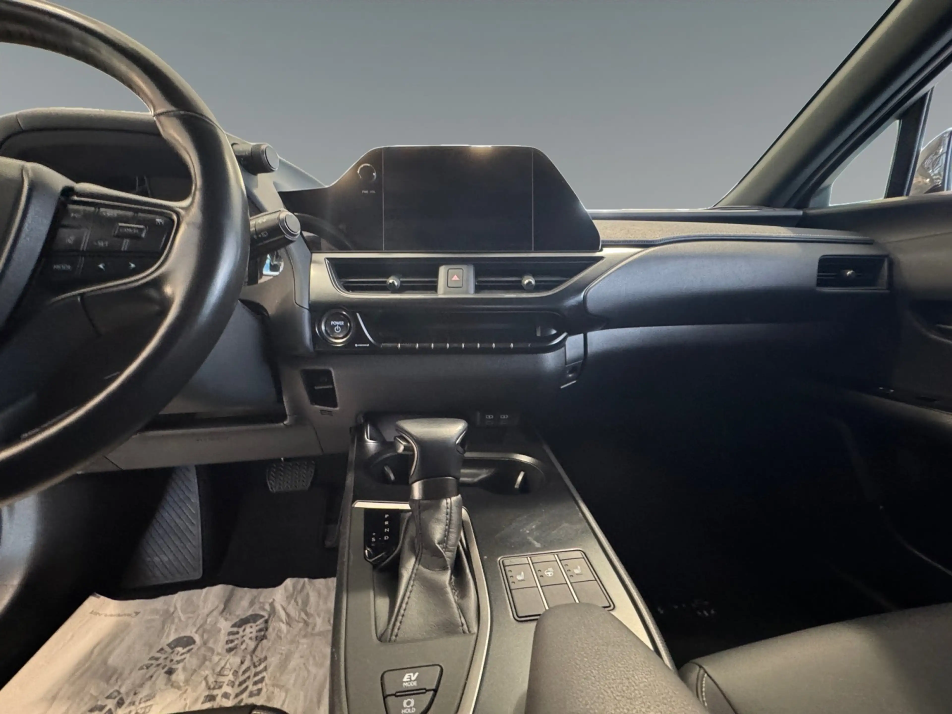 Lexus UX 250h UX 250 h 250h F Sport Design AUT+Kamera+ACC+SHZ — photo 7