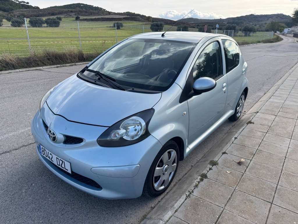 Toyota Aygo 1.4D4-D Sound - foto 1