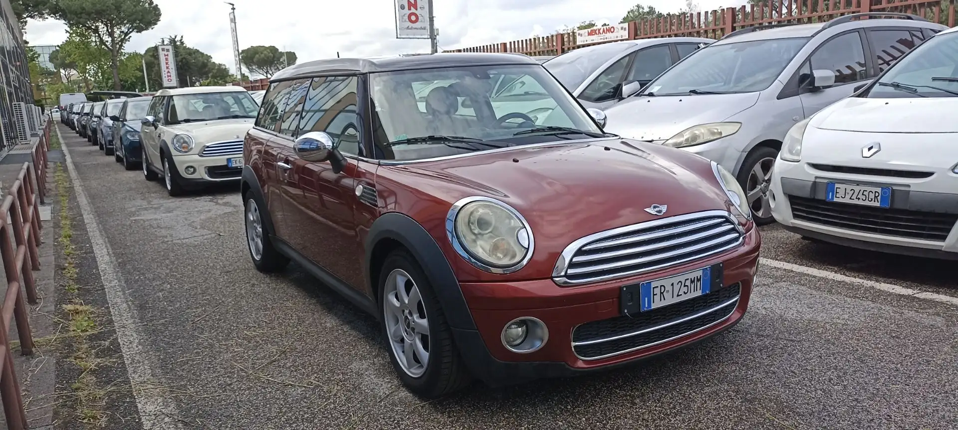 MINI Cooper Clubman 1.6 110 cv Diesel Tetto Panoramico Rosso - 2