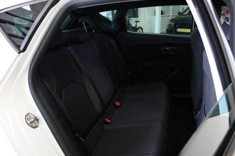 SEAT Leon 1.5 TSI FR Business Intense | NL-AUTO+N.A.P | SFEE — photo 16