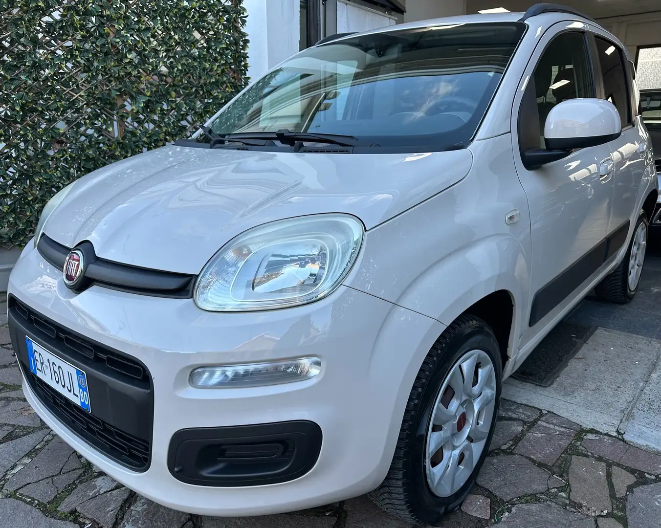 Fiat Panda Panda 0.9 t.air t. natural power 80cv NEOPATENTATI Bianco - 1
