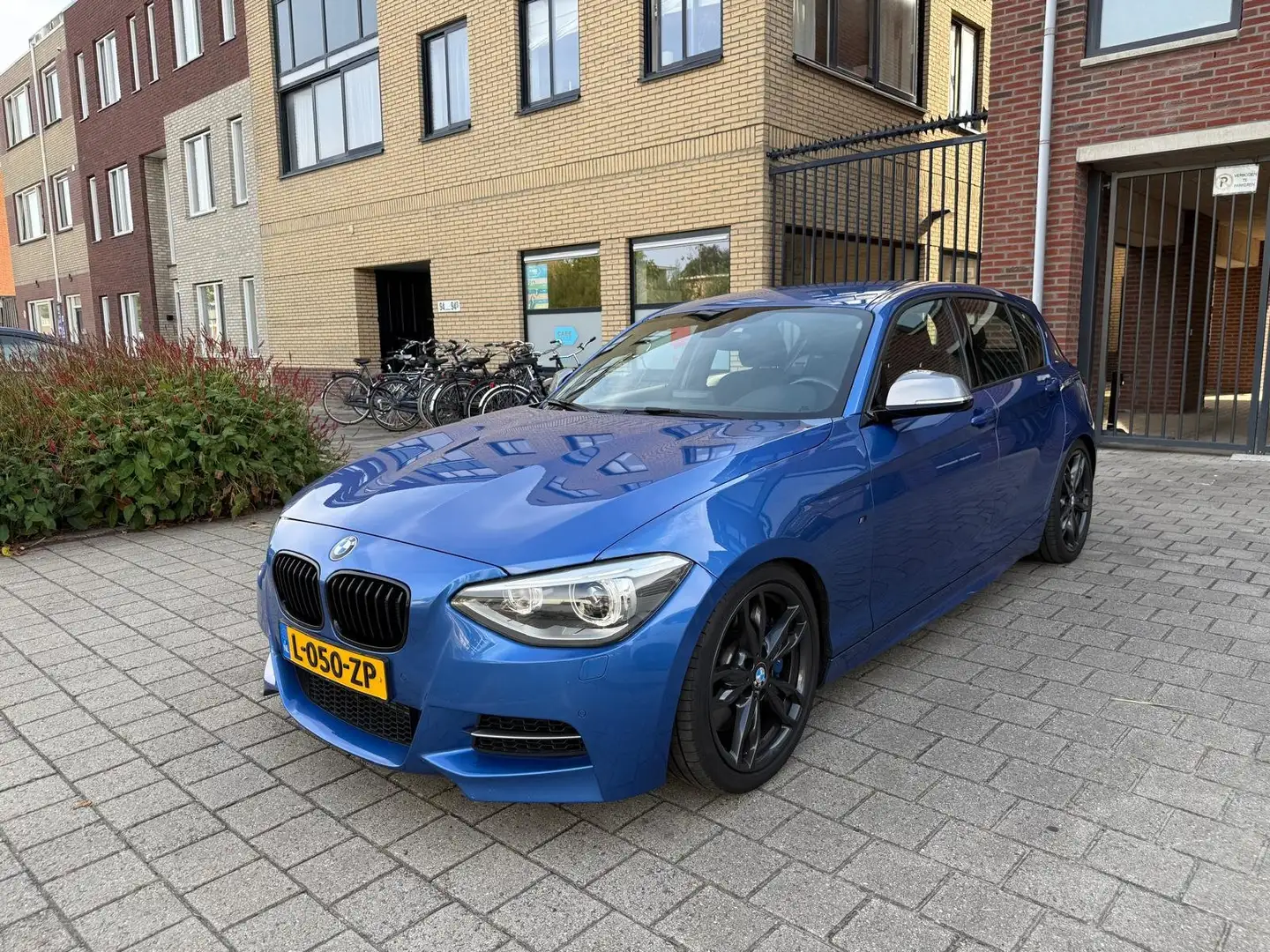 BMW 135 135 xD. Executive Blauw - 1