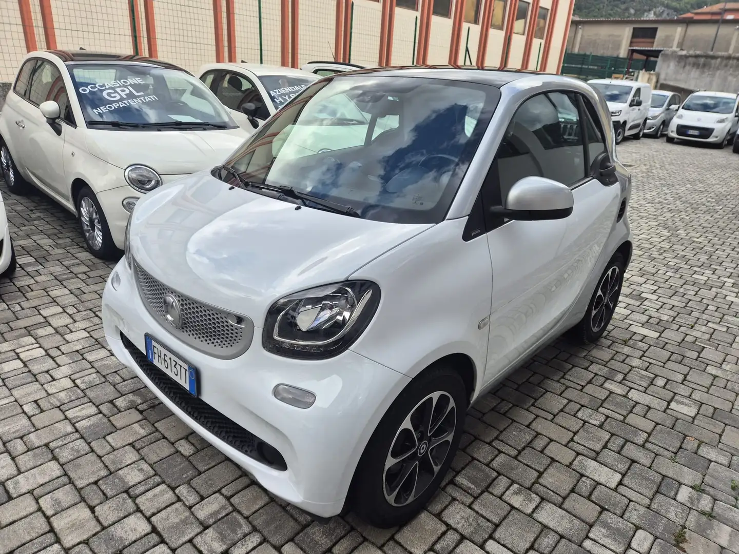smart forTwo Fortwo 1.0 Passion 71cv twinamic Weiß - 2