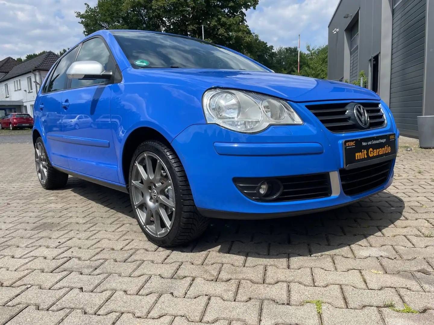 Volkswagen Polo IV Silver Edition NEUZSTD 5 TG KLIMAAUT 16" - 1