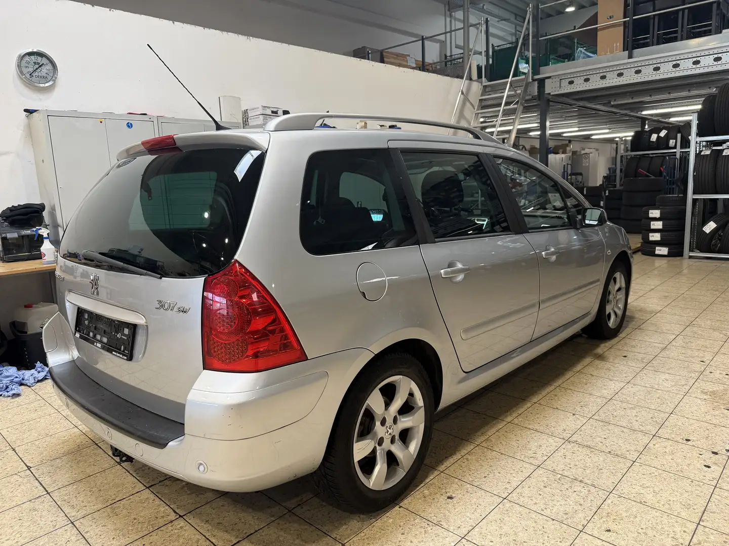 Peugeot 307 SW 110 - 2