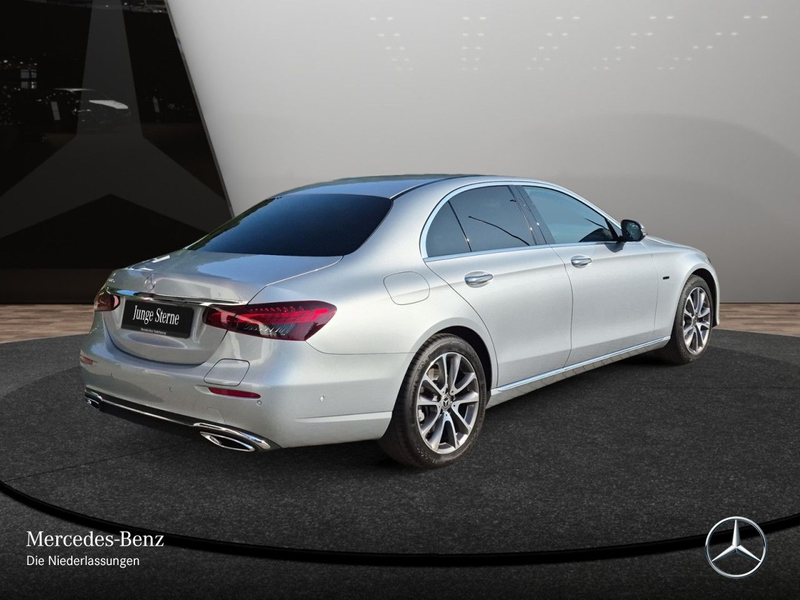 Mercedes-Benz E 300 e EXCLUSIVE+360+LED+FAHRASS+HUD+SITZKLIMA+TV — photo 8