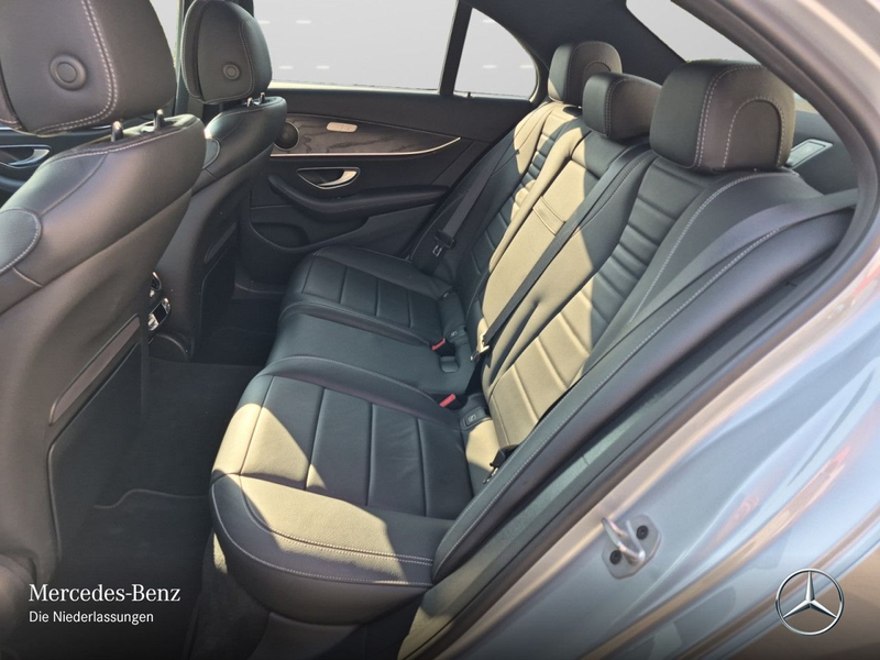 Mercedes-Benz E 300 e EXCLUSIVE+360+LED+FAHRASS+HUD+SITZKLIMA+TV — photo 13