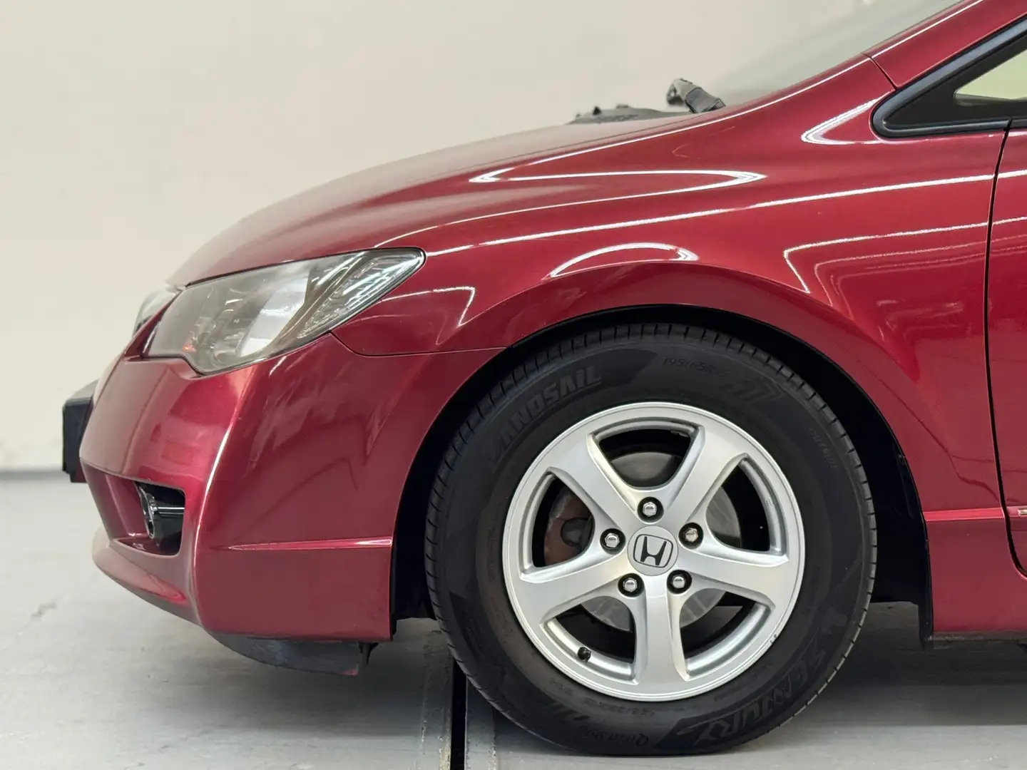 Honda Civic 1.3 Hybrid Elegance Automaat Hybrid Rood - 2