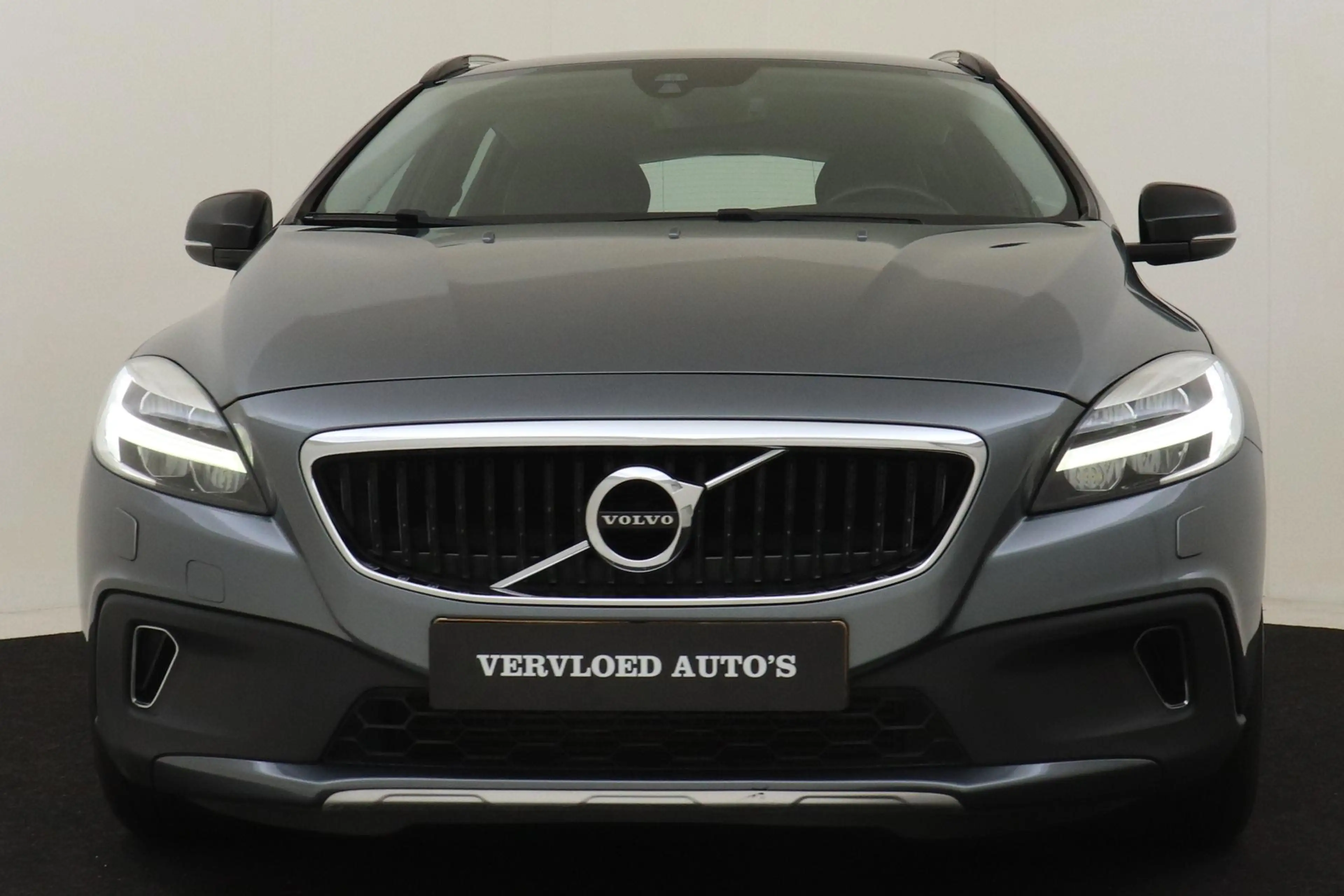 Volvo V40 Cross Country T3 AUT. NORDIC+ -CRUISE|STOELVERW.|STANDKACHEL|NAV — photo 9