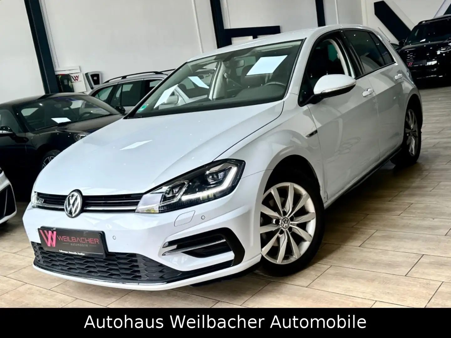Volkswagen Golf VII Lim. Highline R line DSG * LED * Navi * Silber - 1