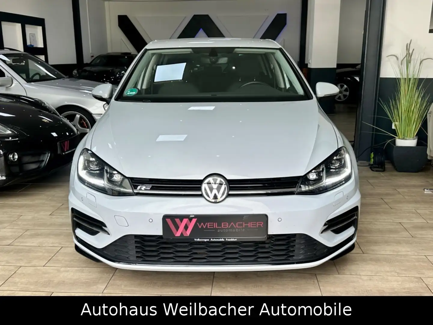 Volkswagen Golf VII Lim. Highline R line DSG * LED * Navi * Silber - 2