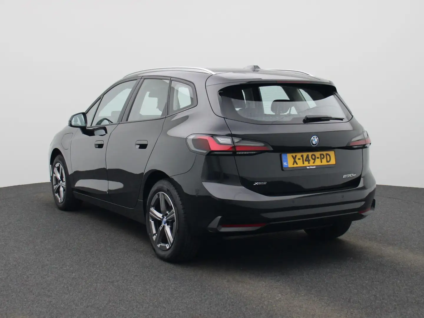 BMW 230 2-serie Active Tourer 230e xDrive | AUTOMAAT | TRE Zwart - 2