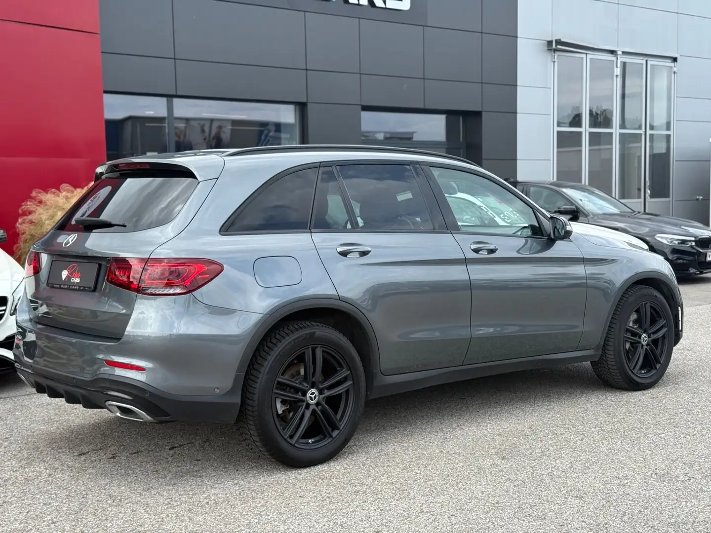 Mercedes-Benz GLC 200 d AMG 4MATIC Aut. Silber - 2