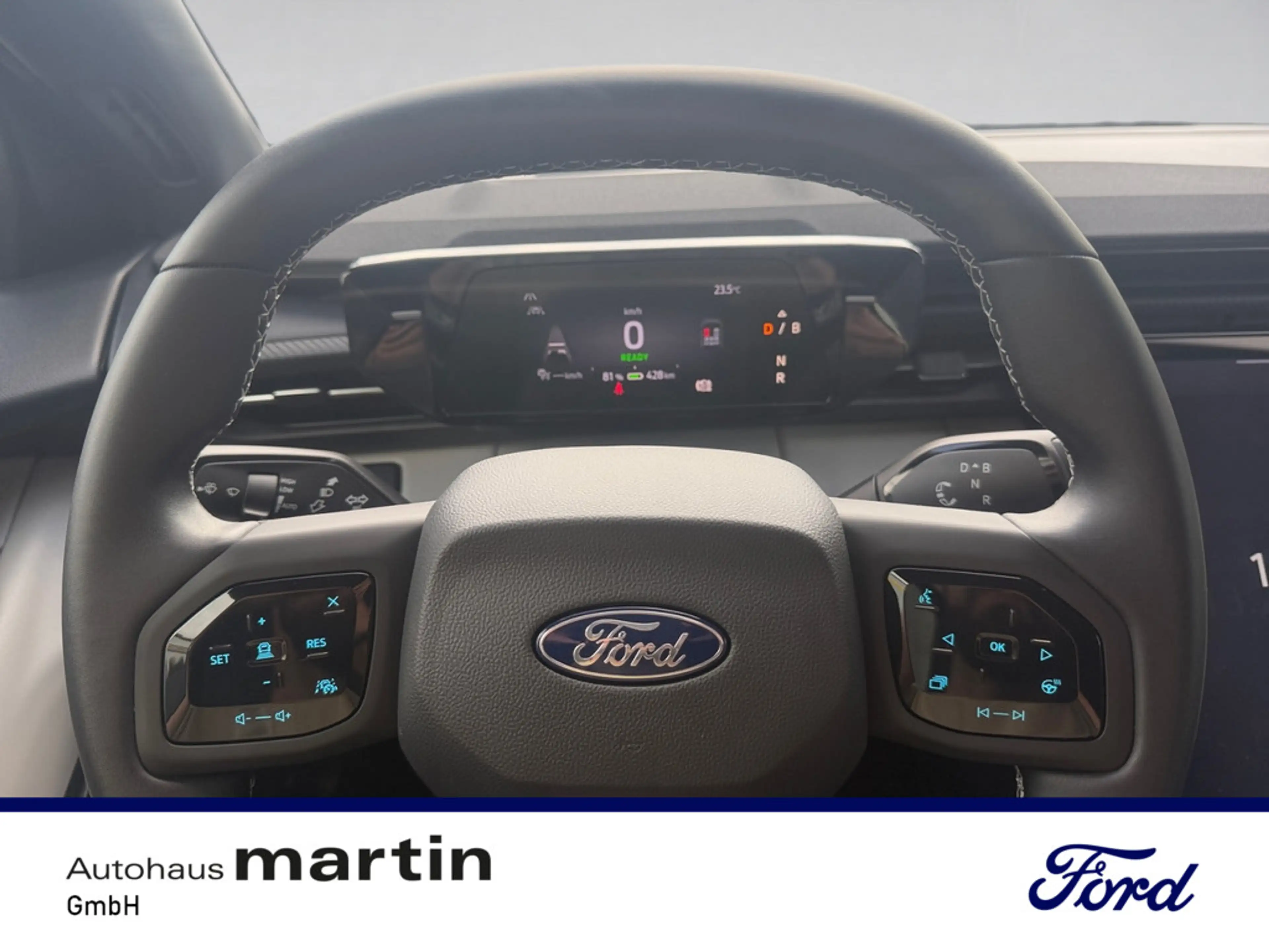 Ford Capri Premium AWD Extended Range MATRIX-LED — photo 12