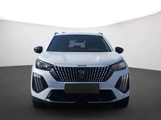 Peugeot 2008 view 2