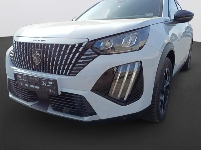 Peugeot 2008 view 9