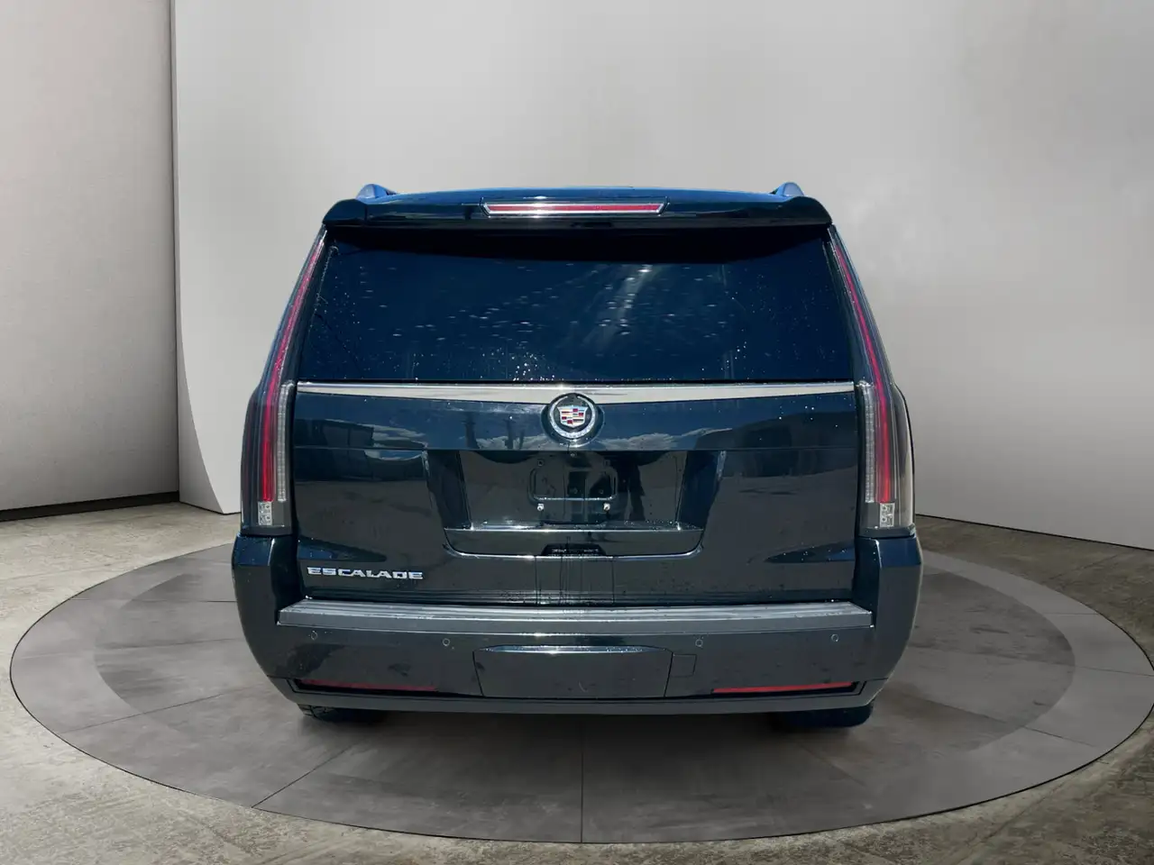 Cadillac Escalade снимка Cadillac Escalade