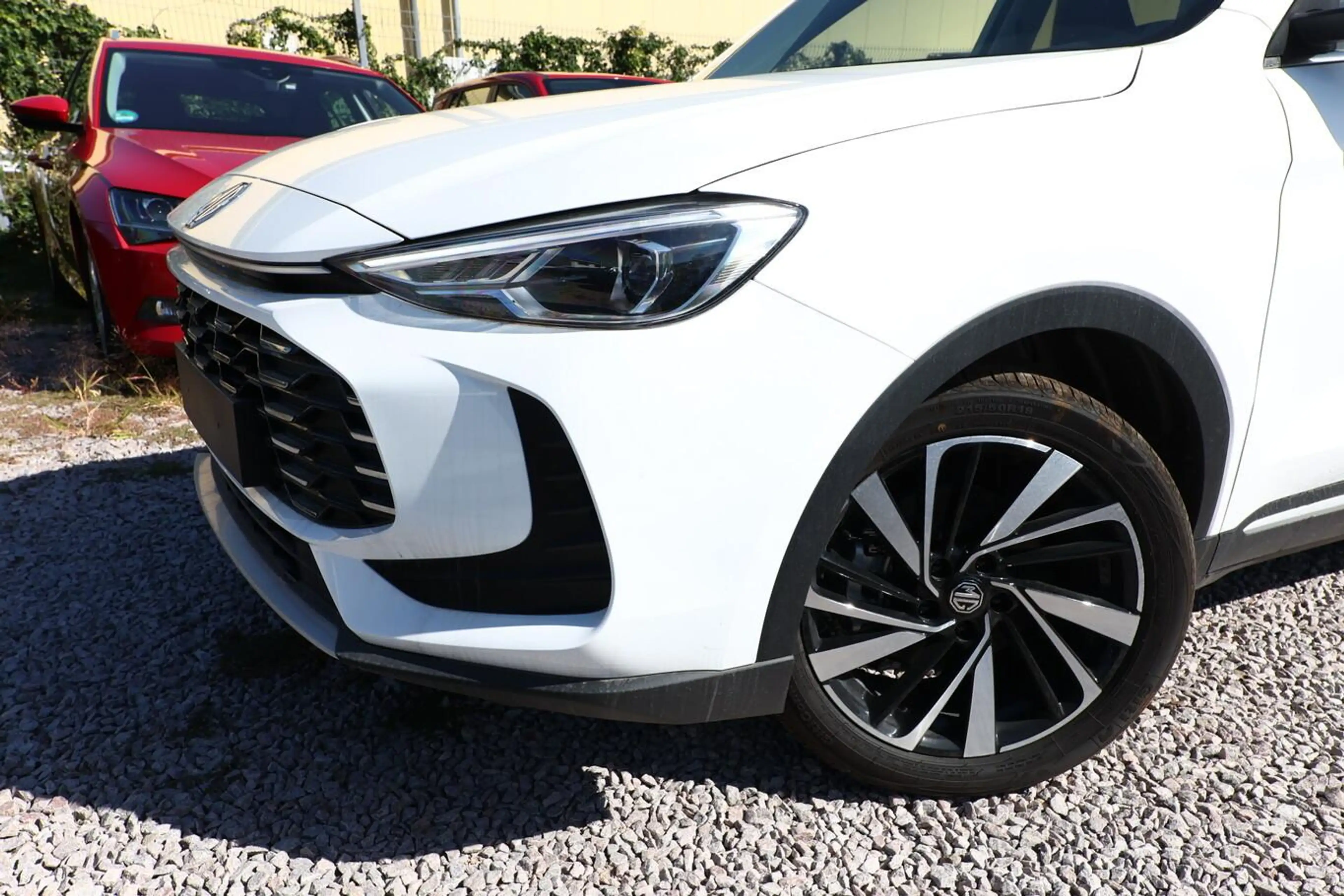 MG ZS Luxury Hybrid+ Pano ACC 360Kam Nav LED SHZ 75 k... — photo 5