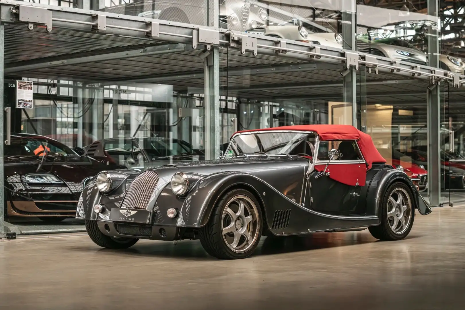 Morgan Plus 8 4.8 - Handschalter - 1. Hd - SHZ - Klima Grigio - 2