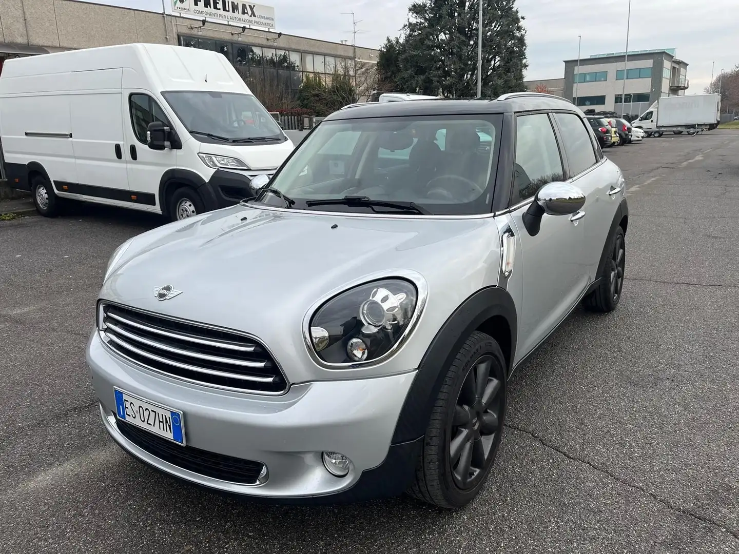 MINI Cooper D Countryman Mini 1.6 Cooper D Countryman Zilver - 1