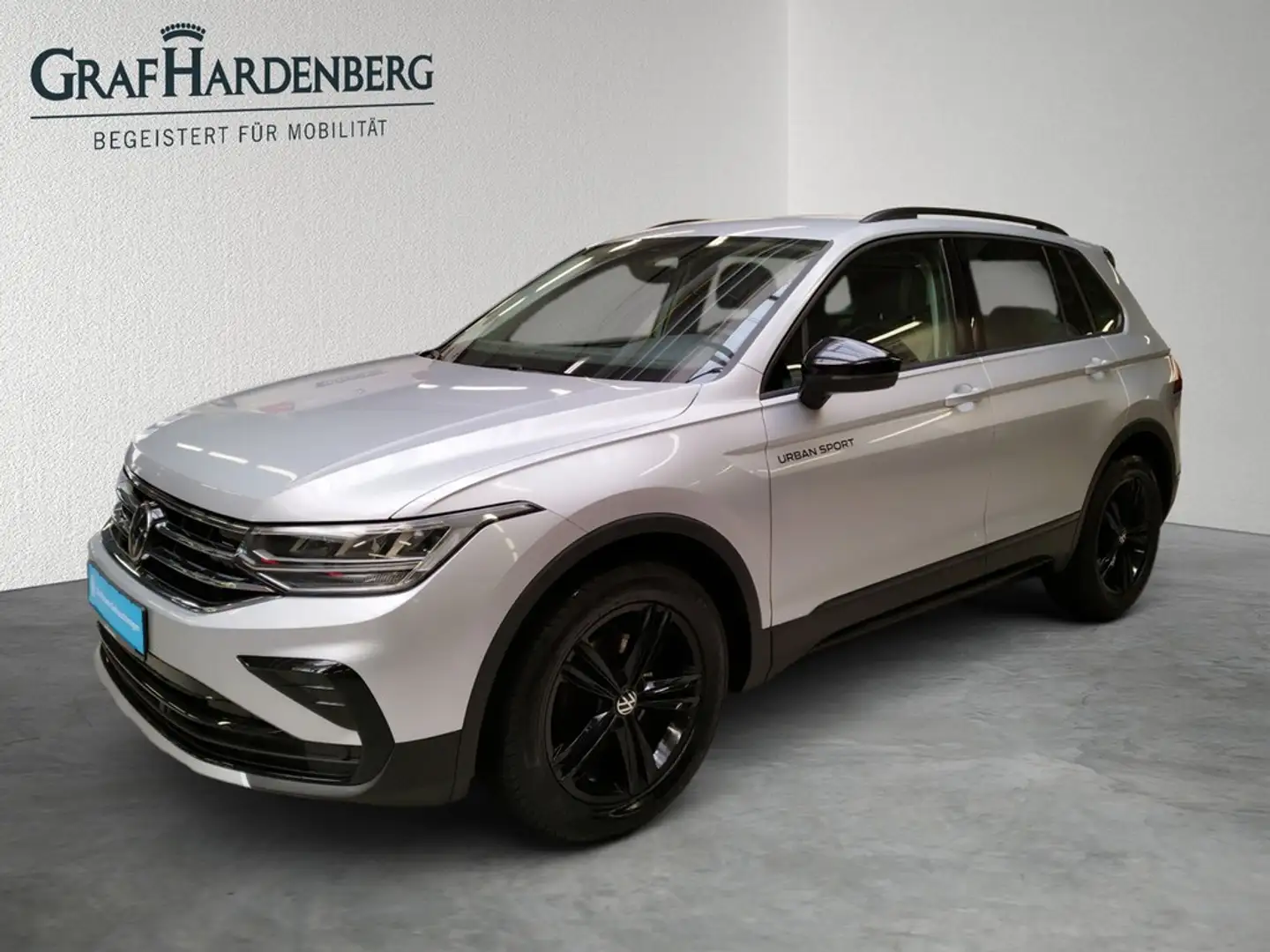 Volkswagen Tiguan 2.0 TDI DSG Life AHK Navi Dynamiklenkung Silber - 1