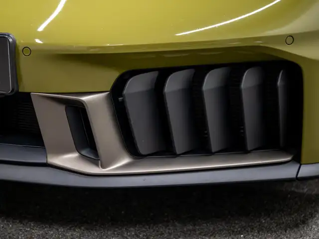 Porsche 992 view 11