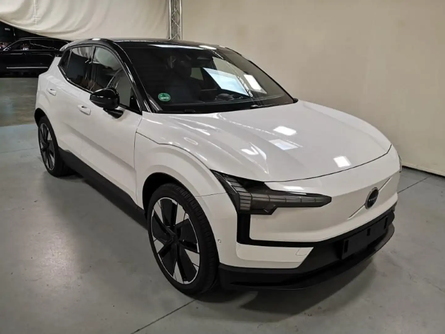 Volvo EX30 Ultra Twin AWD Performance Pure Electric Weiß - 2
