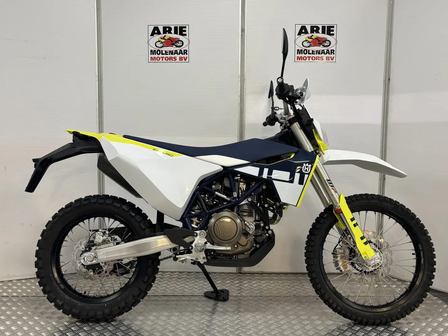 Husqvarna 701 Enduro Wit - 1