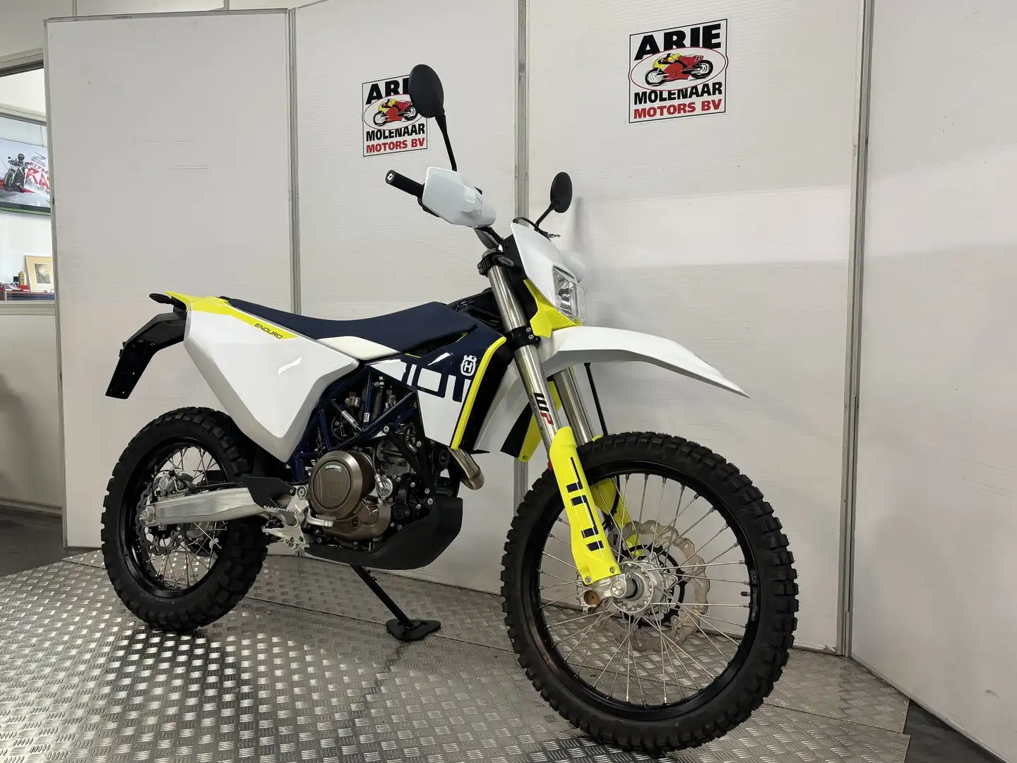 Husqvarna 701 Enduro Wit - 2