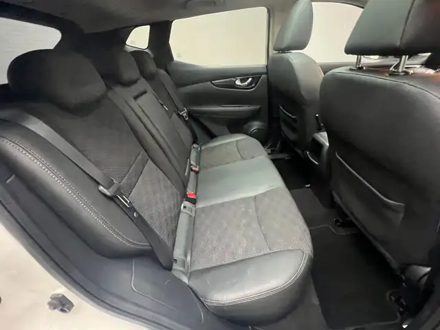 Nissan Qashqai view 21