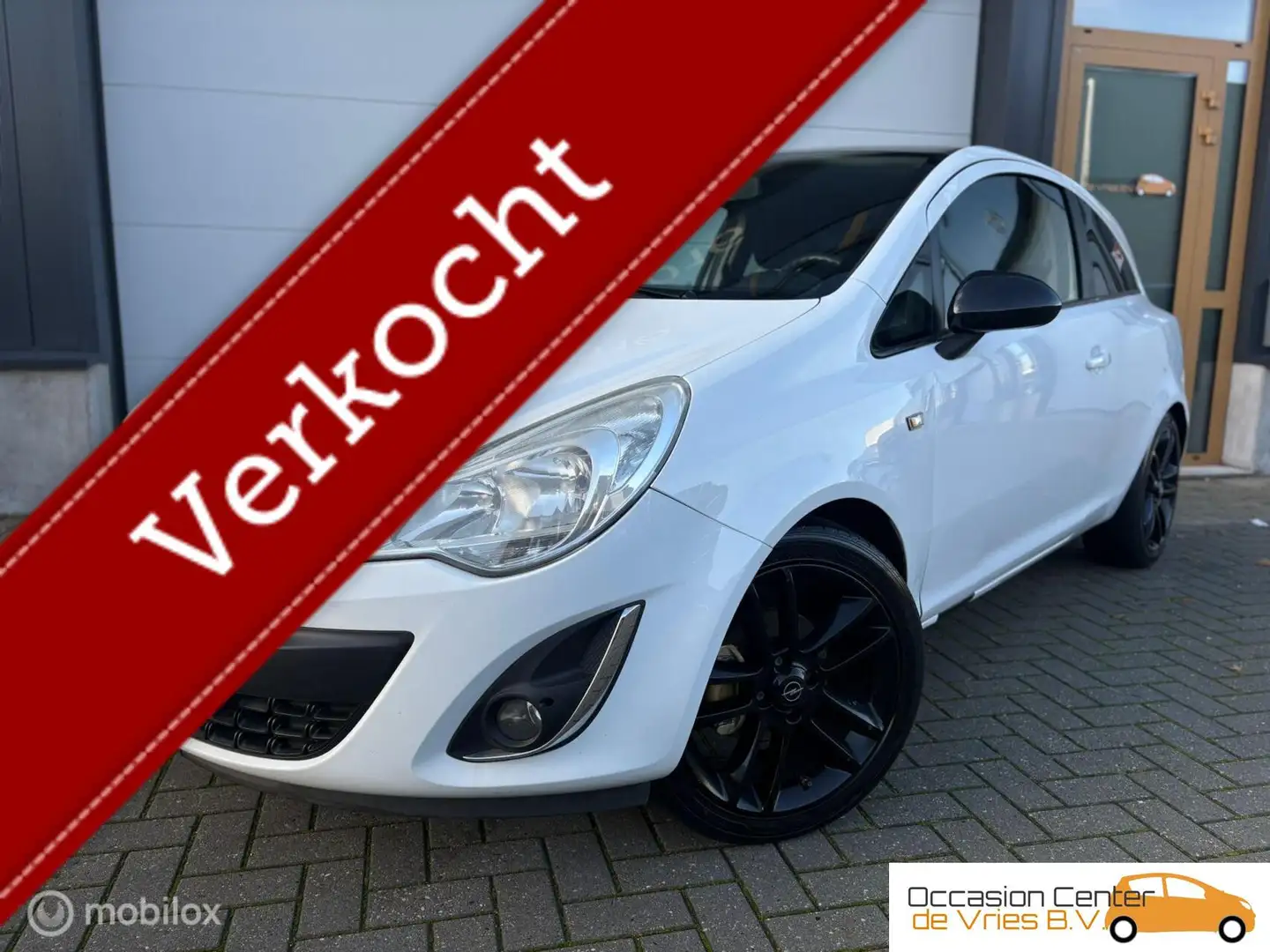 Opel Corsa 1.4-16V Color Edition AircoElektrPakketBluetooth Wit - 1