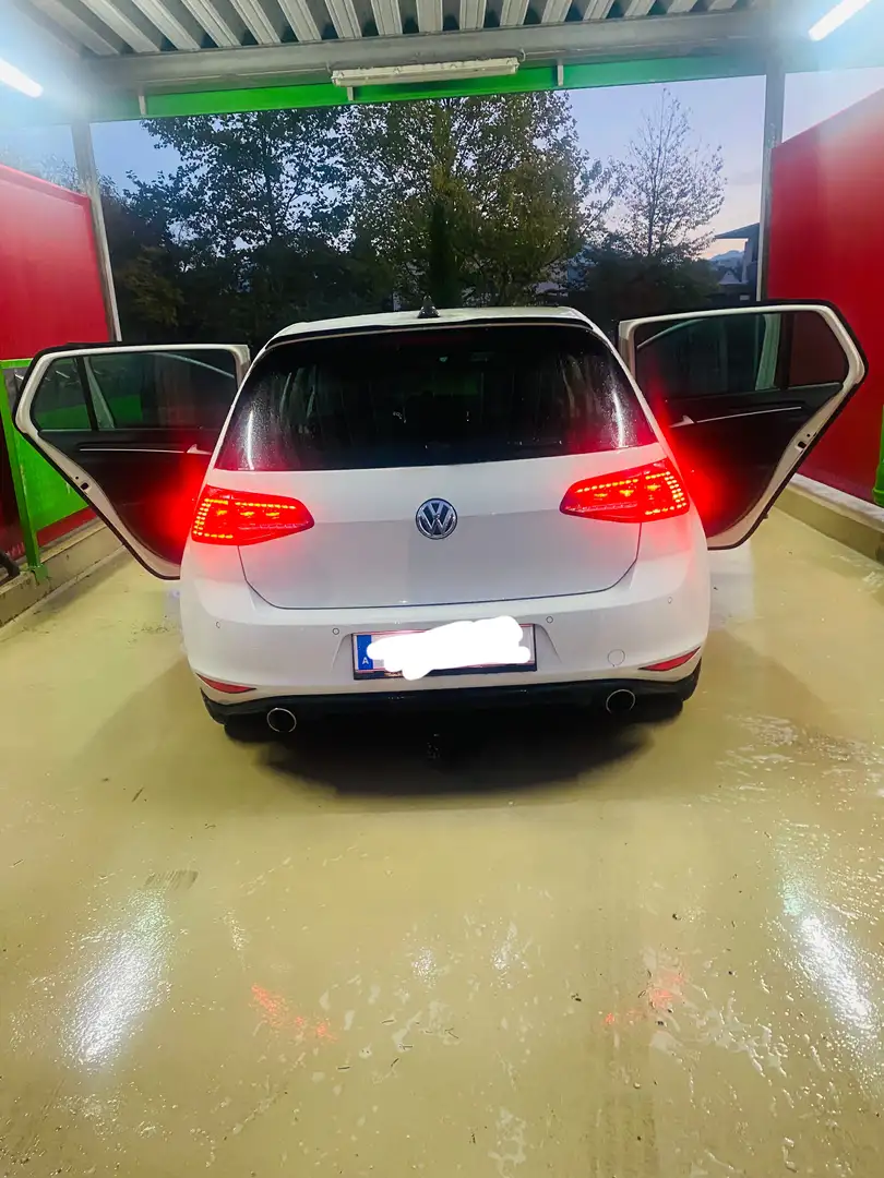 Volkswagen Golf highline - 1