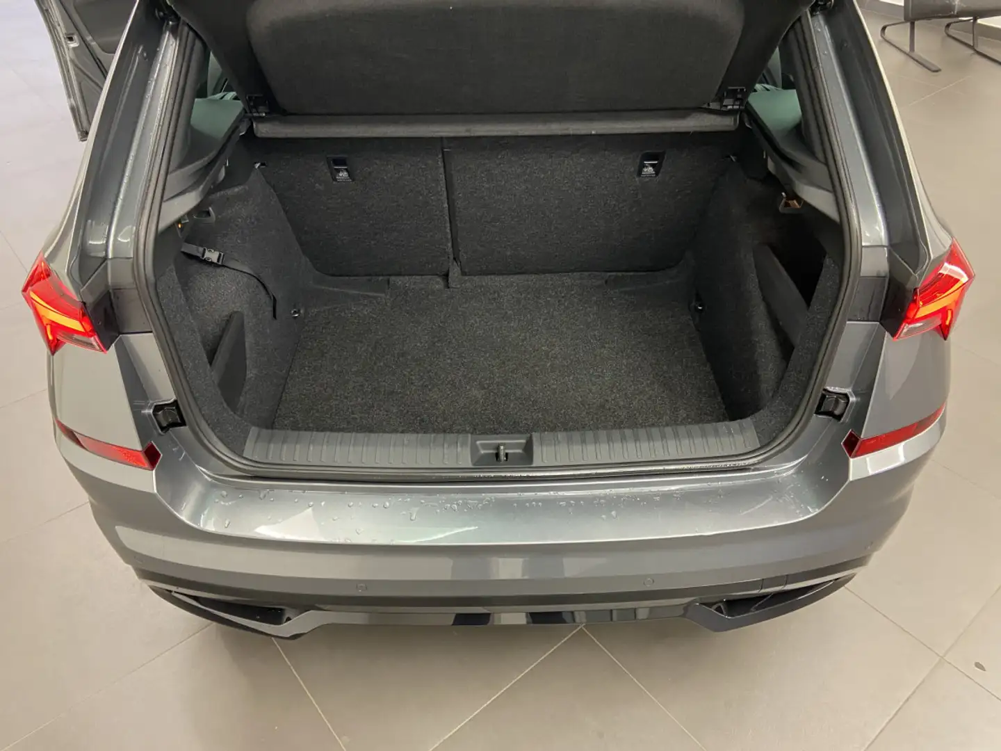 Skoda Kamiq Monte Carlo 1.5 TSI 150 CV DSG Gris - 2