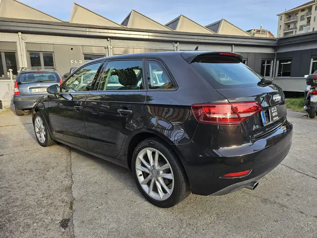Audi A3 view 5