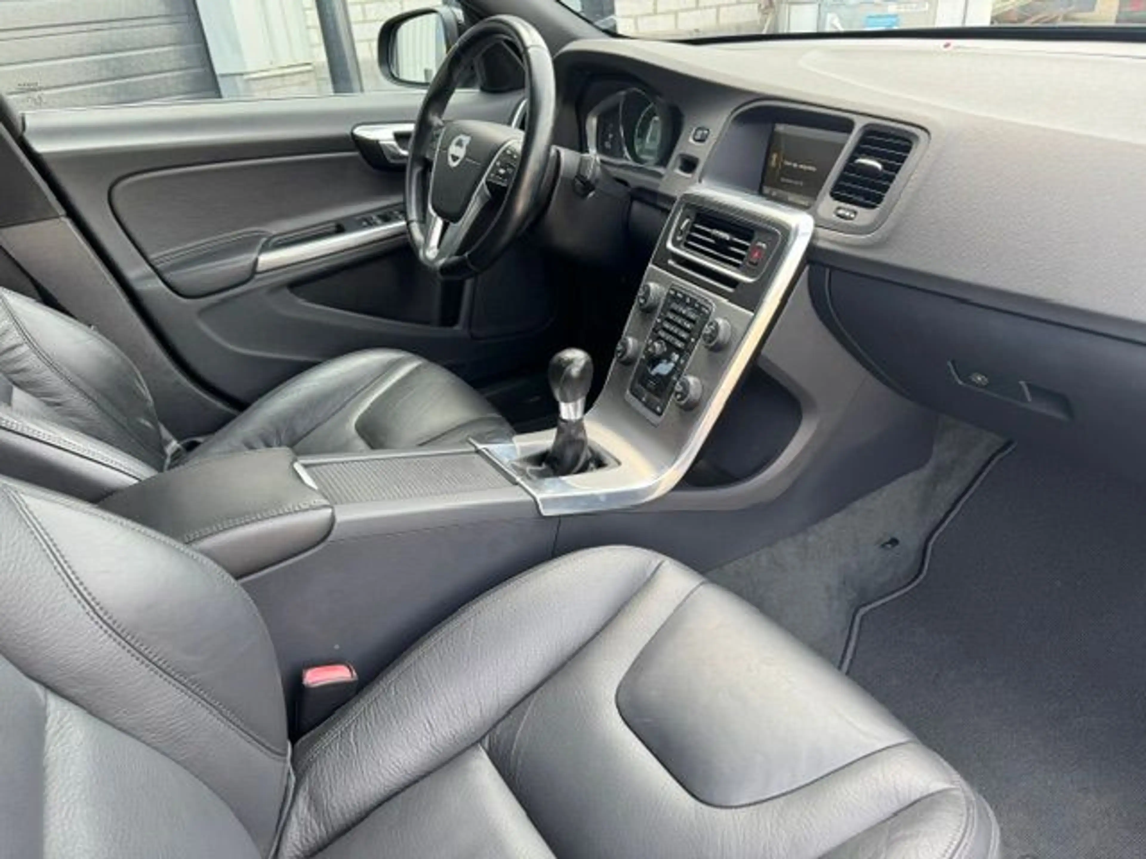 Volvo S60 1.6 T3 Summum Airco/ECC,Zwart Leder,Schuif/Kanteld — photo 3
