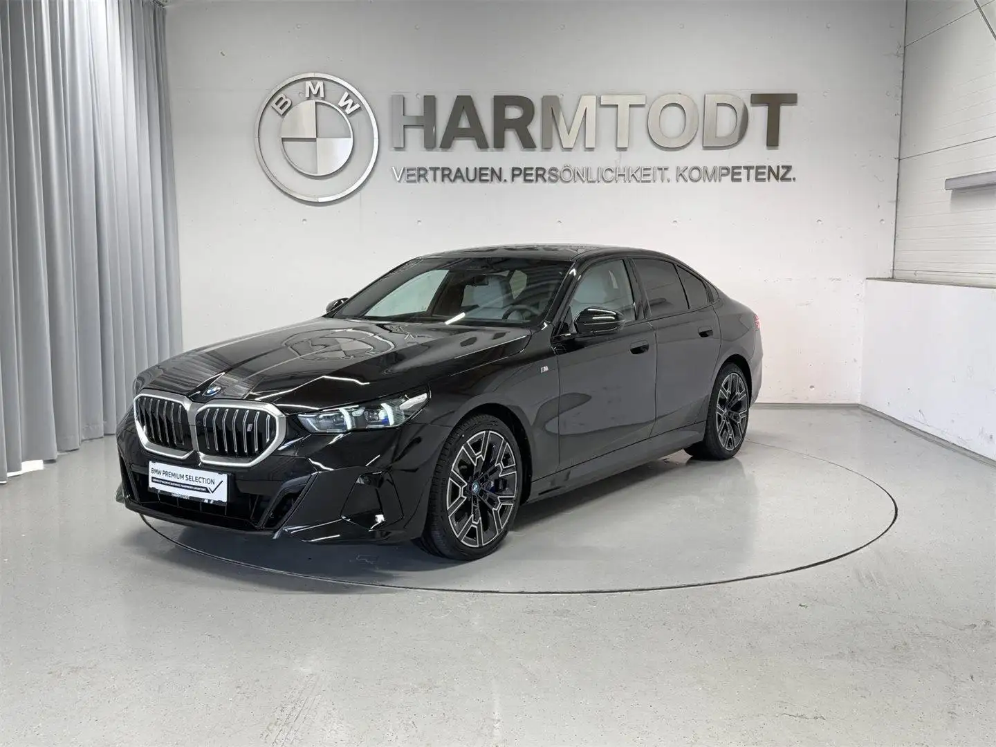 BMW i5 eDrive40 Schwarz - 1