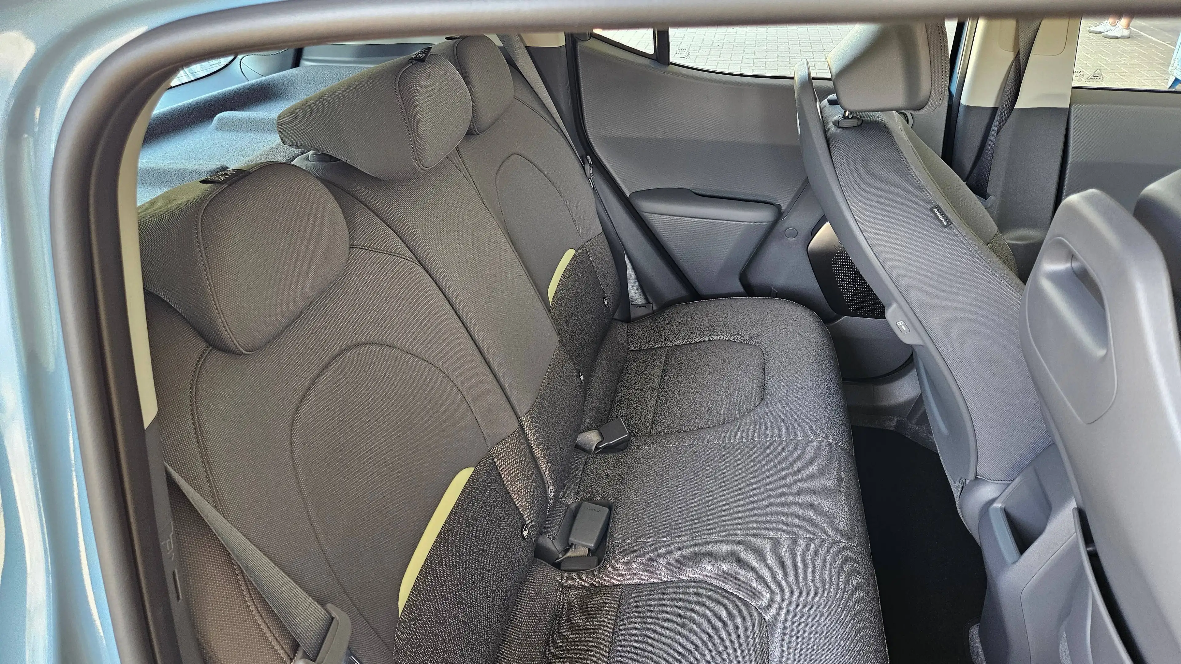 Kia EV2 61,0-kWh Air — photo 11