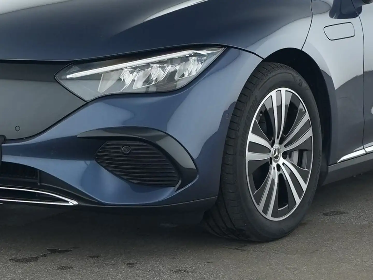 Mercedes-Benz EQE 300 Electric Advanced Plus Paket+Memory+WD Blau - 2