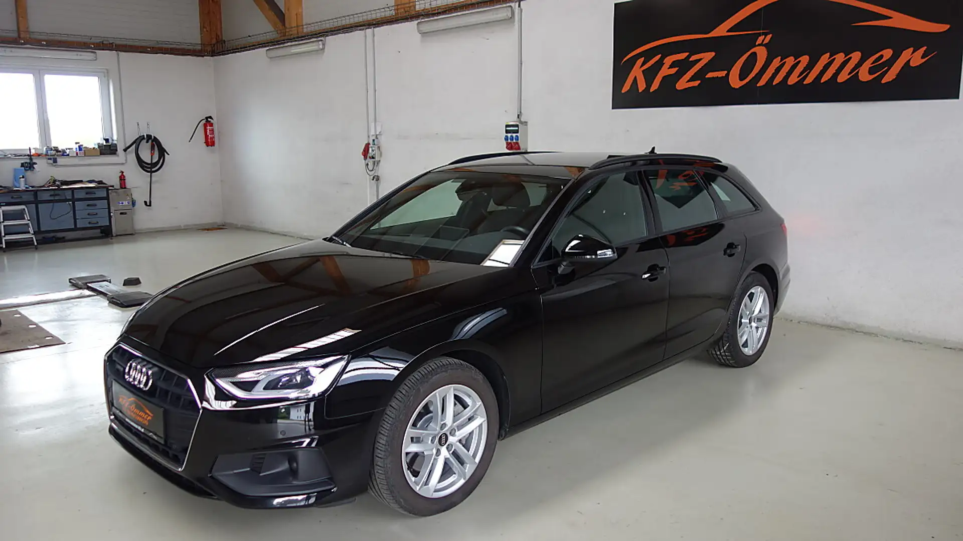 Audi A4 Avant 40 TDI quattro S-tronic, S-line innen,LED... Schwarz - 1