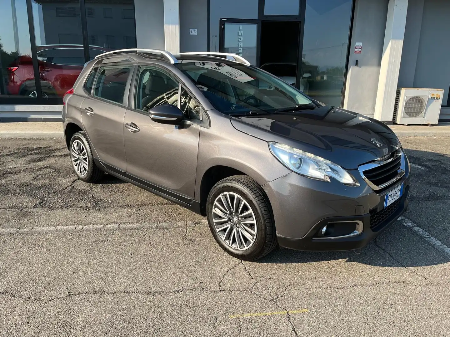 Peugeot 2008 2008 1.2 puretech 12v Active 82cv E6 Gris - 2