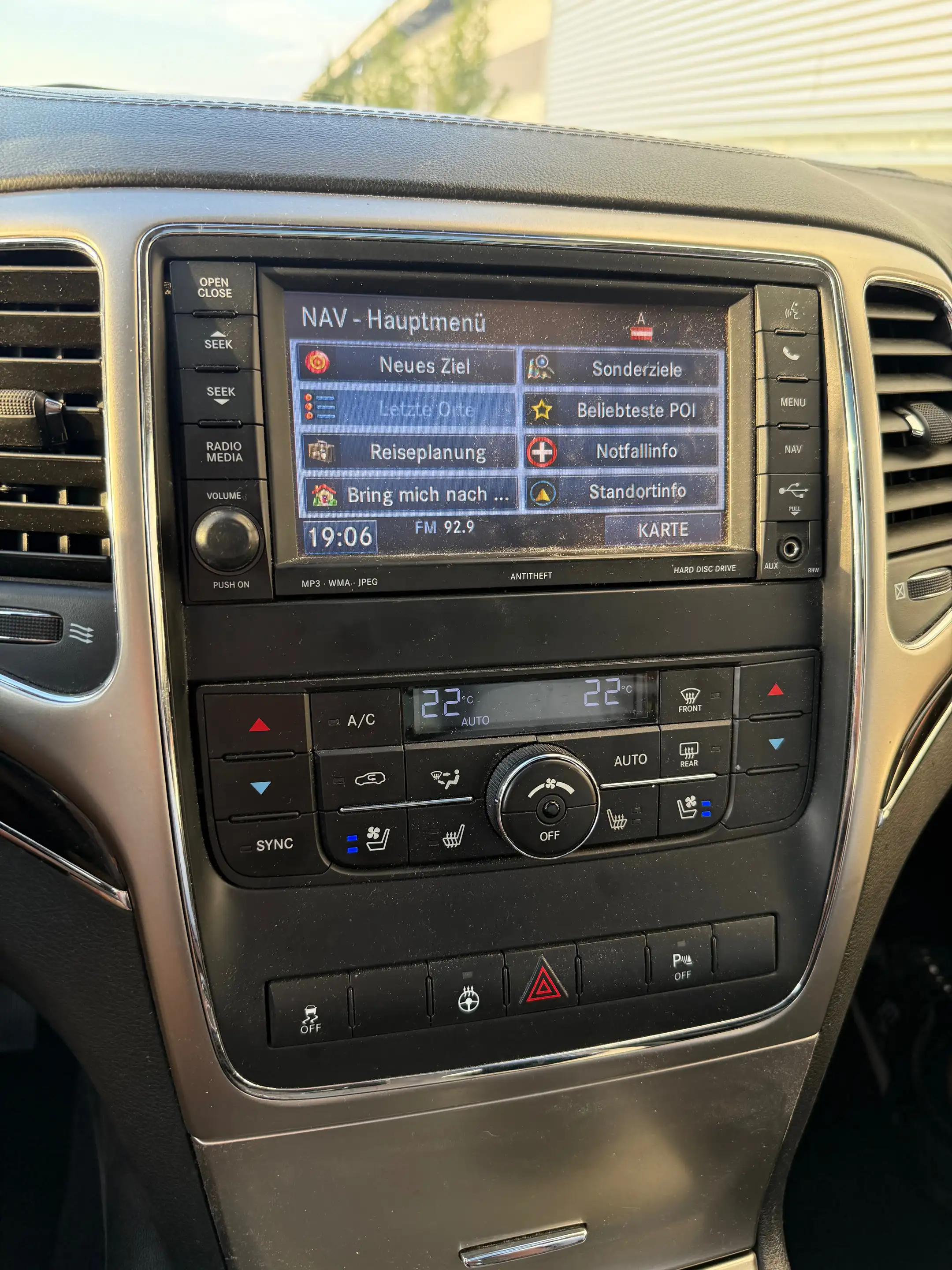 Jeep Grand Cherokee 3,0 Overland CRD ID:68 — photo 11