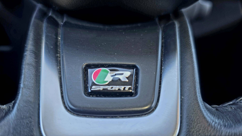 Jaguar F-Pace F-Pace 2.0 D R-Sport — photo 15