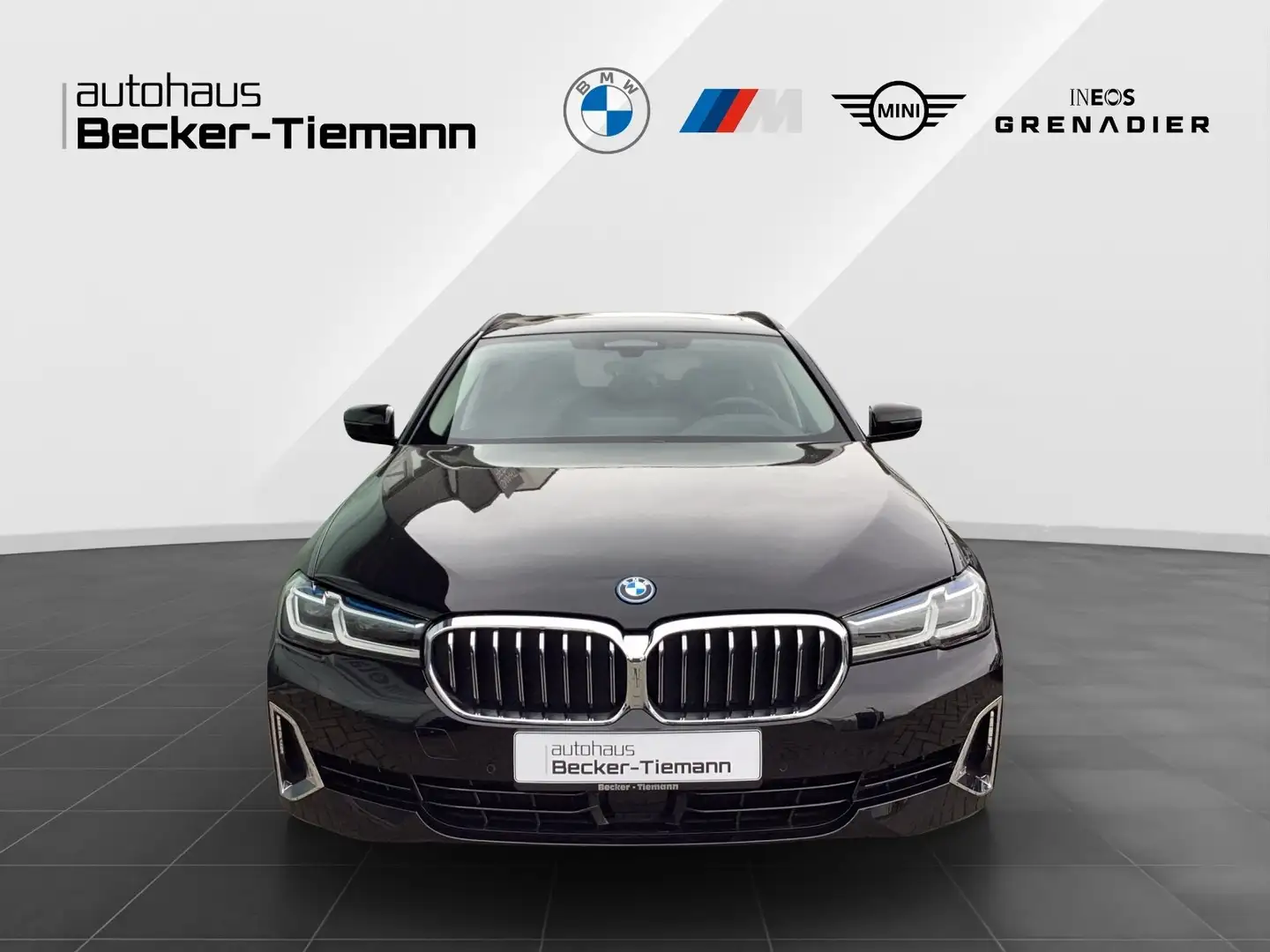 BMW 530 e xDrive Touring / Laser / Pano / HeadUp / DrivAss Zwart - 2
