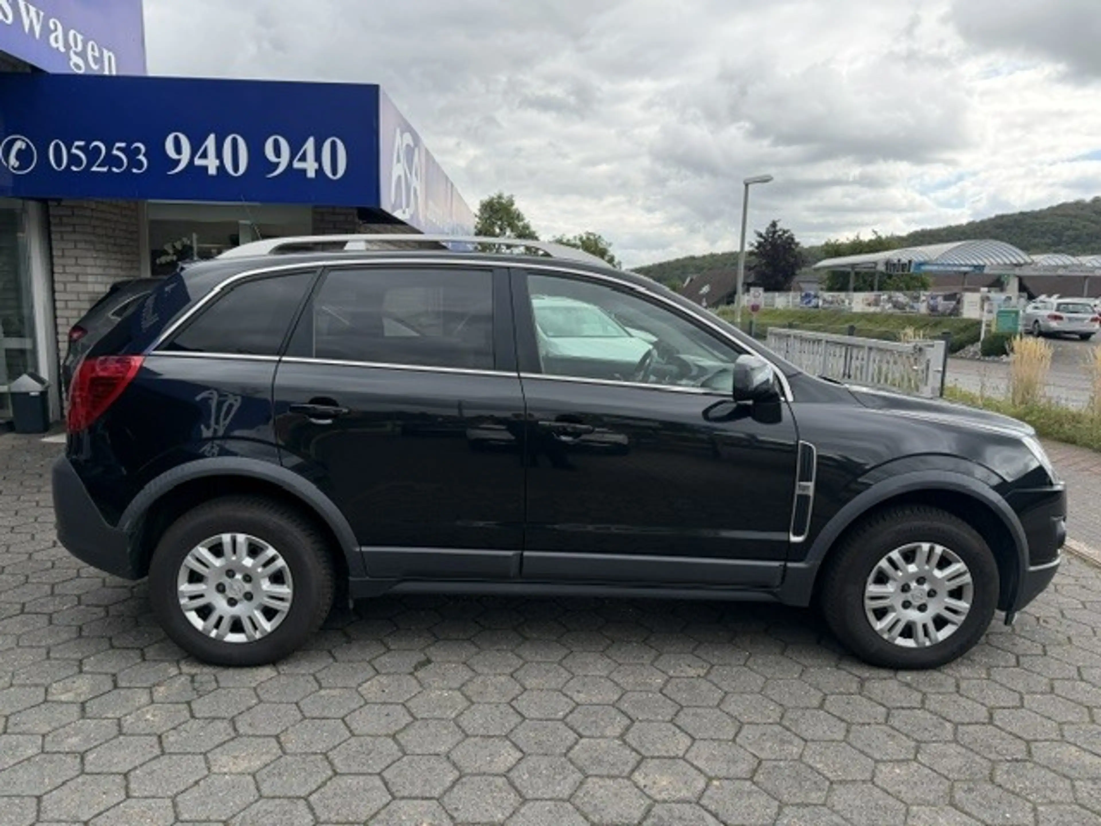 Opel Antara 2.4 Design Edition aus1.Hand+AHK+Winterreifen — photo 8