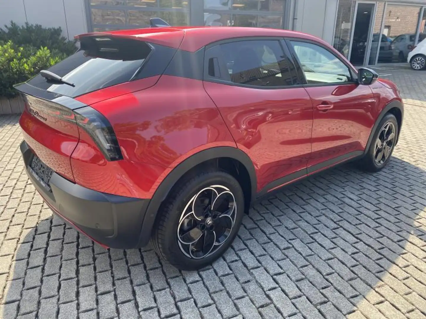 Alfa Romeo Junior Speciale BEV 54kWh Rouge - 2