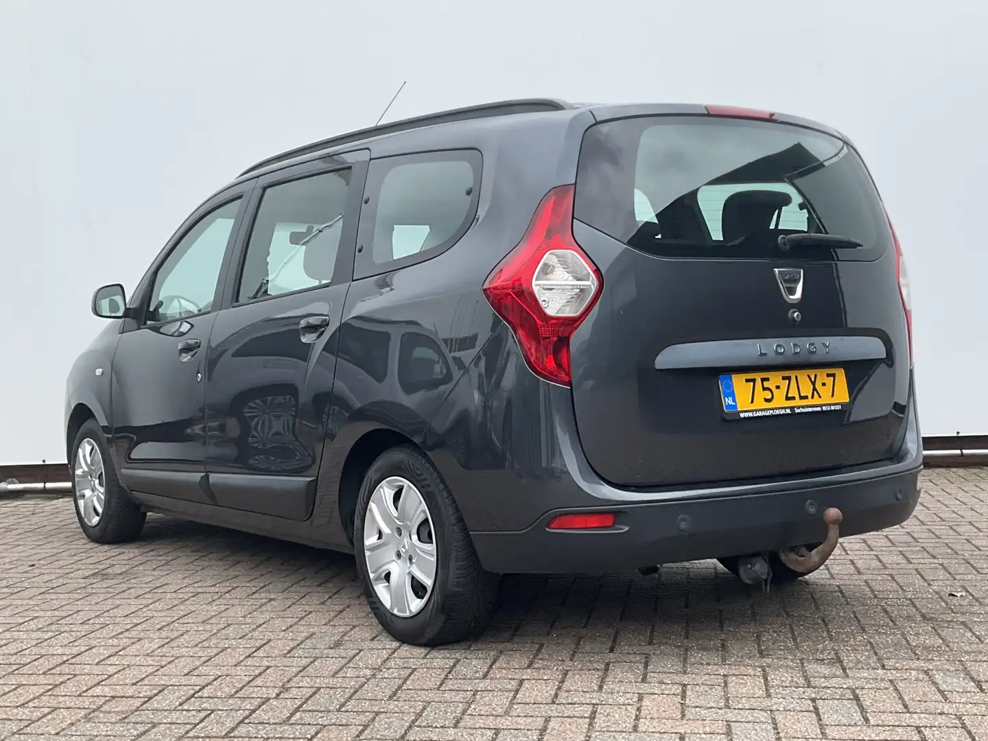 Dacia Lodgy 7-Pers 1.2 TCe Prestige 7-Persoons Trekhaak Nav/Cr Grijs - 2