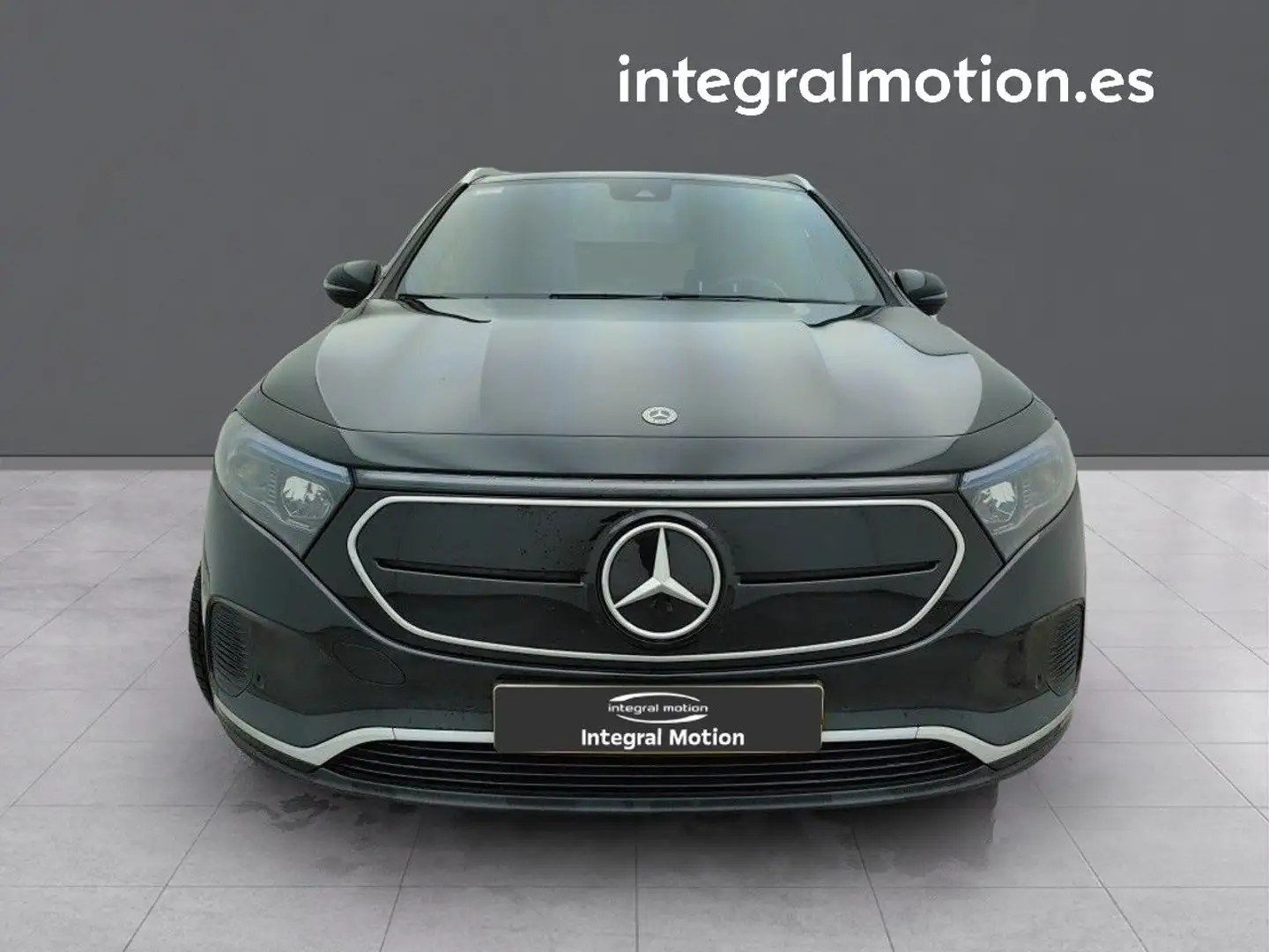Mercedes-Benz EQA 250 Negro - 2