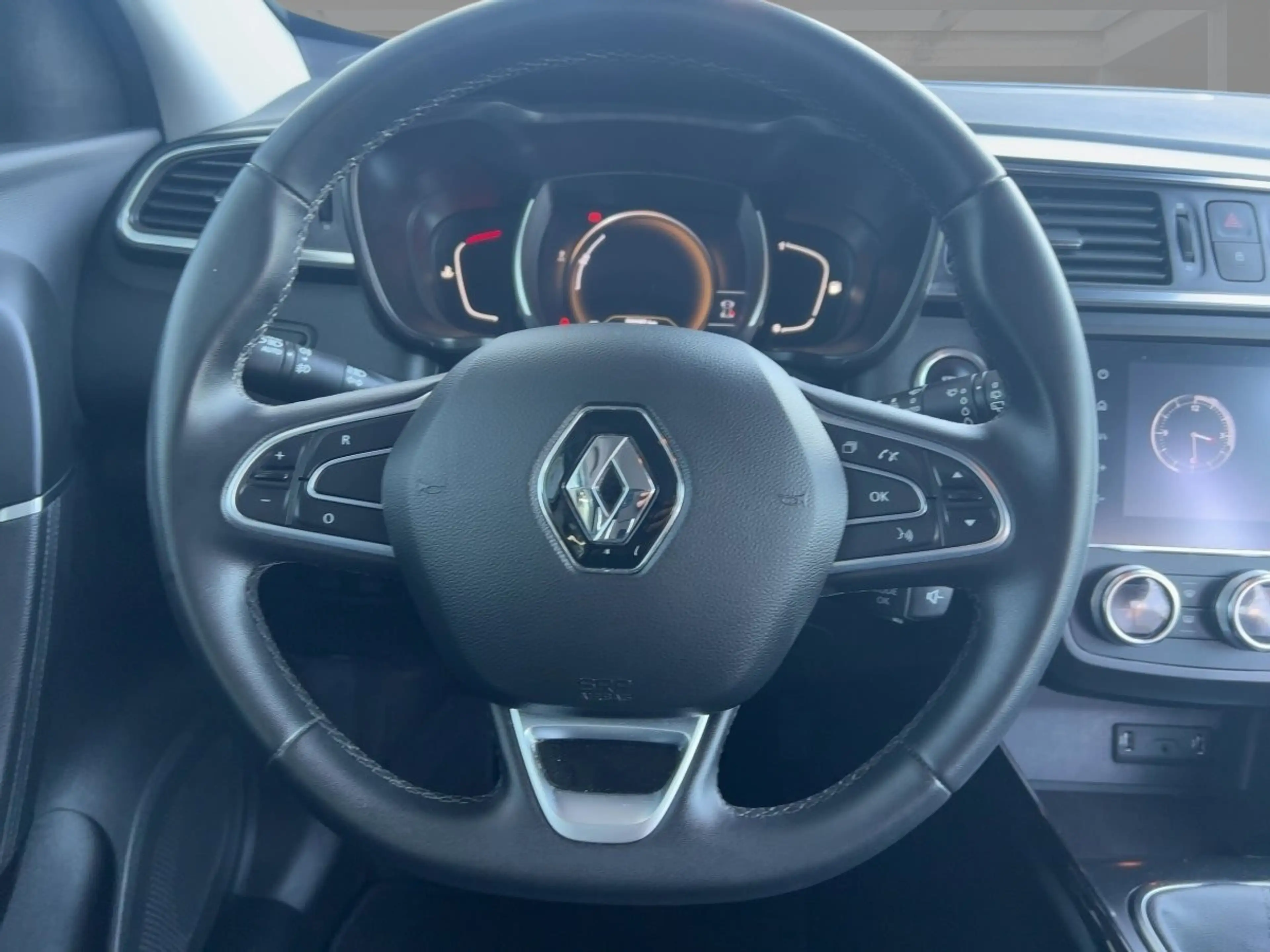 Renault Kadjar BUSINESS Edition TCe 140 GPF Apple CarPlay — photo 12