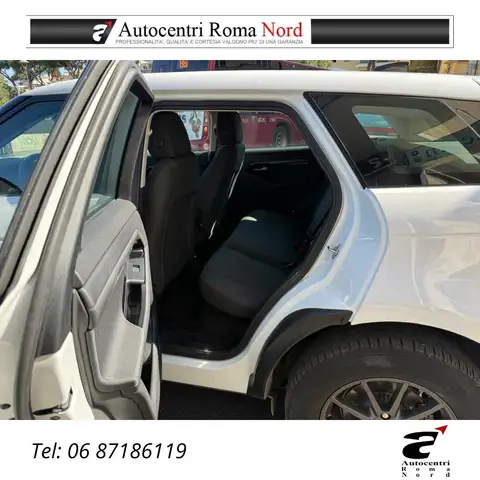 Land Rover Range Rover Evoque view 14